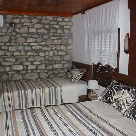 Arjan Pensionat Berat